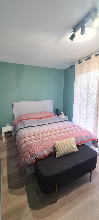 Charmant Logement Avec Jacuzzi Mantes-la-Jolie Bagian luar foto