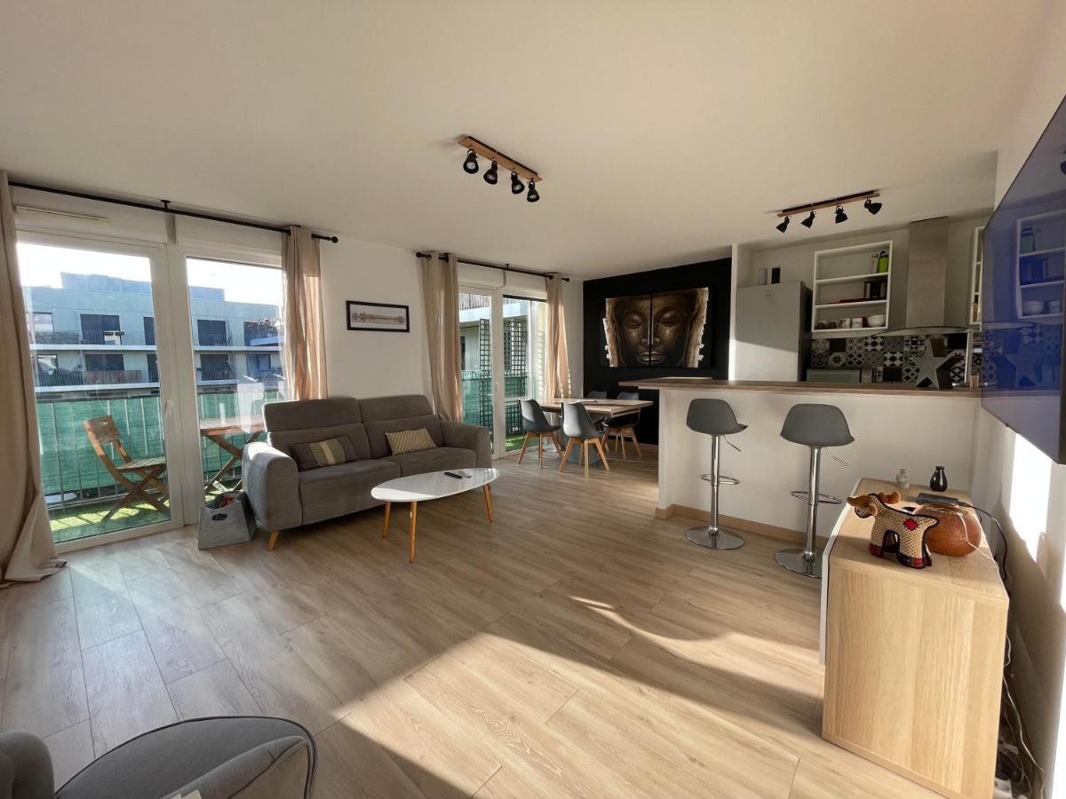 Charmant Logement Avec Jacuzzi Mantes-la-Jolie Bagian luar foto